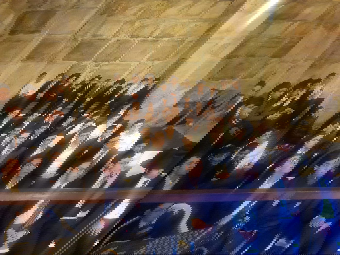 הזיץ של 'היישוב' במנהרות הכותל • צפו