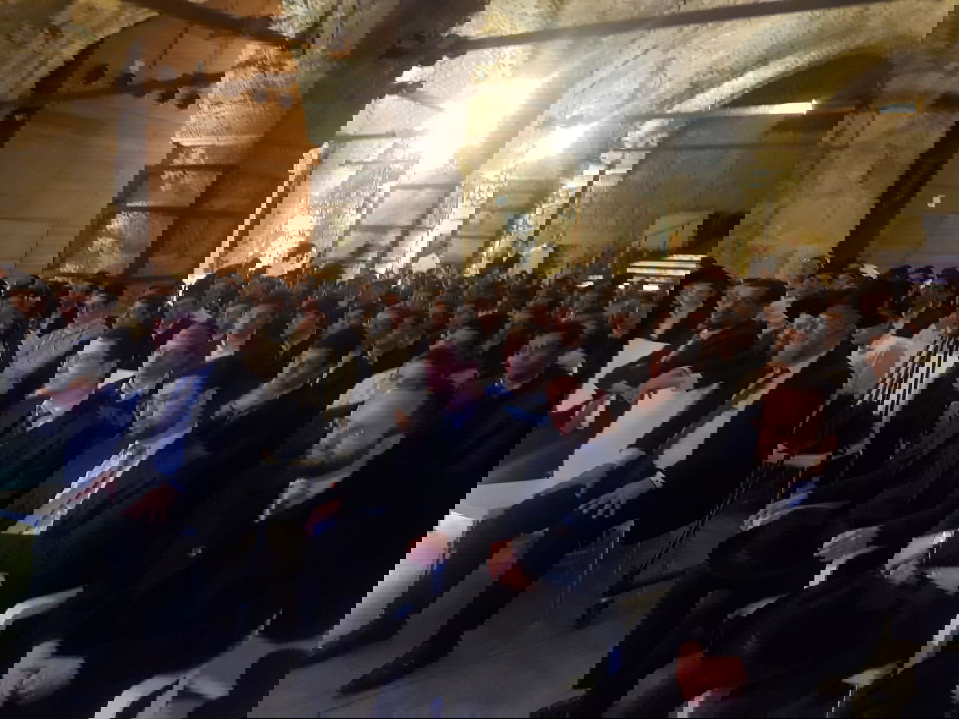 הזיץ של 'היישוב' במנהרות הכותל • צפו