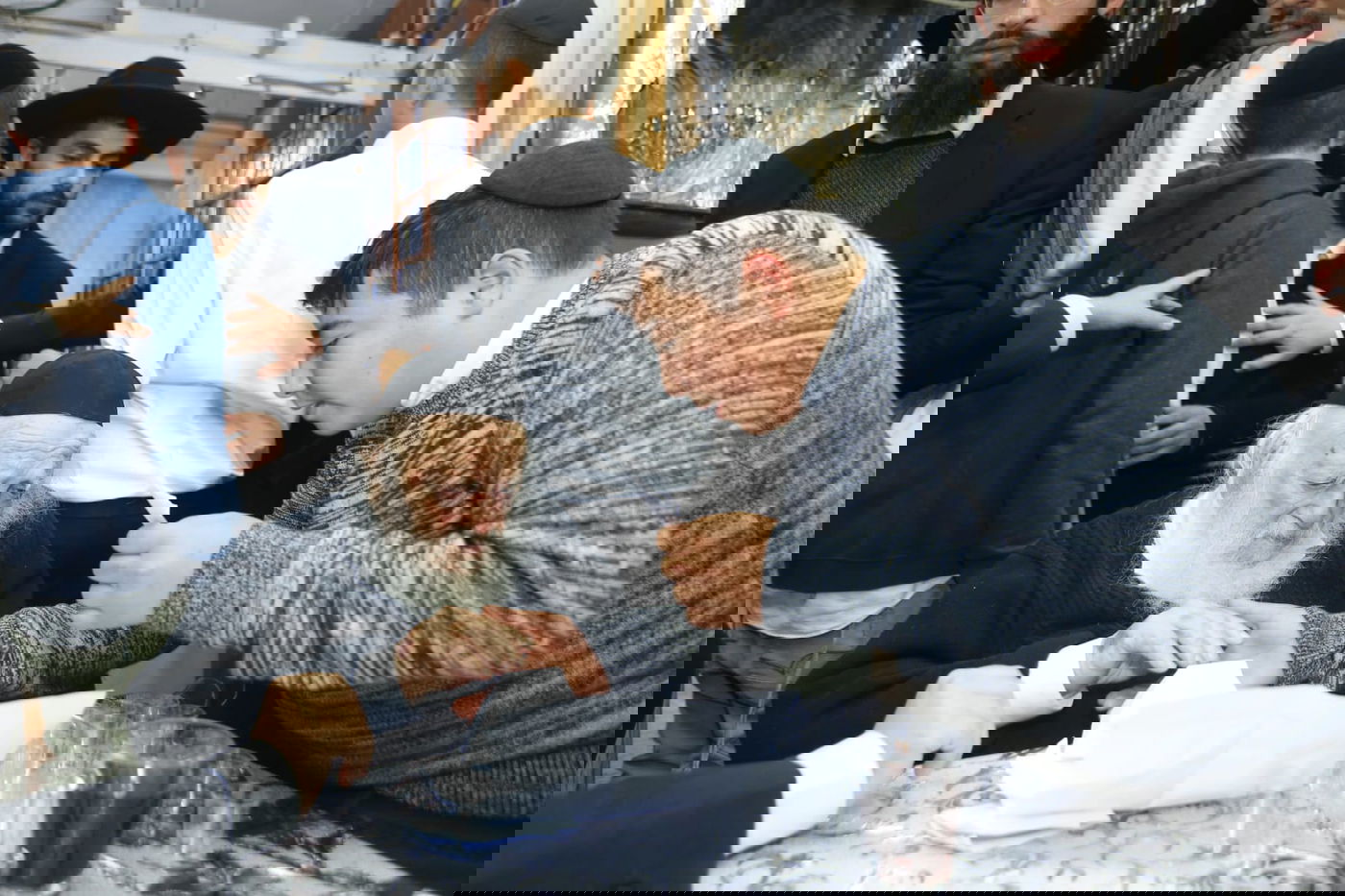 הבחורים המתחזקים סיימו מסכת עם הגר"ח קנייבסקי