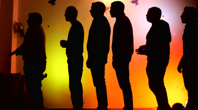 להקת 'רבותיי' במחרוזת ווקאלית לחנוכה