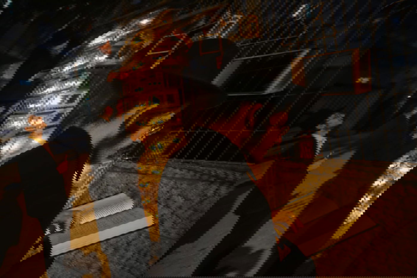 כך בחורי ישיבת בריסק מדליקים נרות חנוכה  גלריה