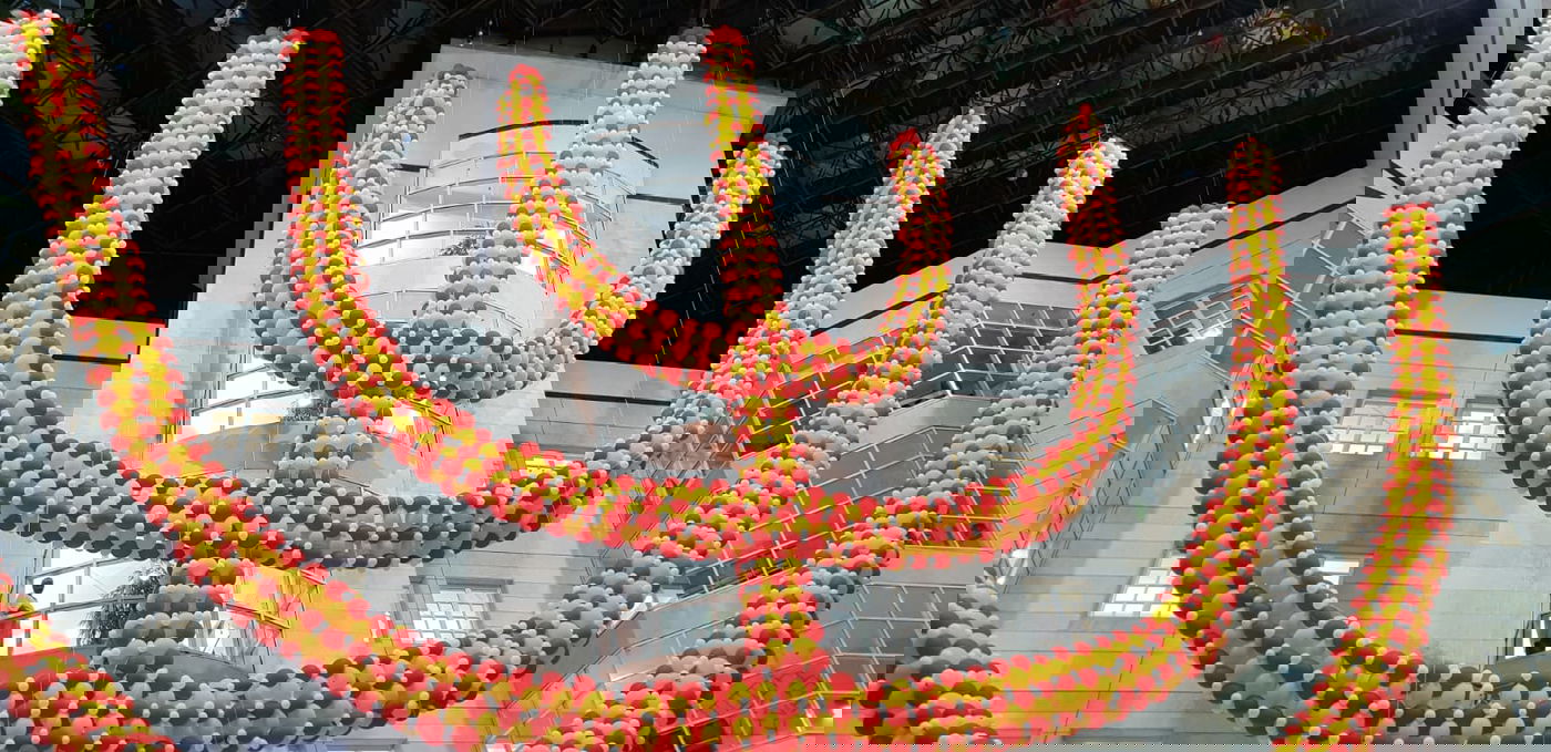 איש העסקים יצחק תשובה חיזק את הילדים החולים • צפו