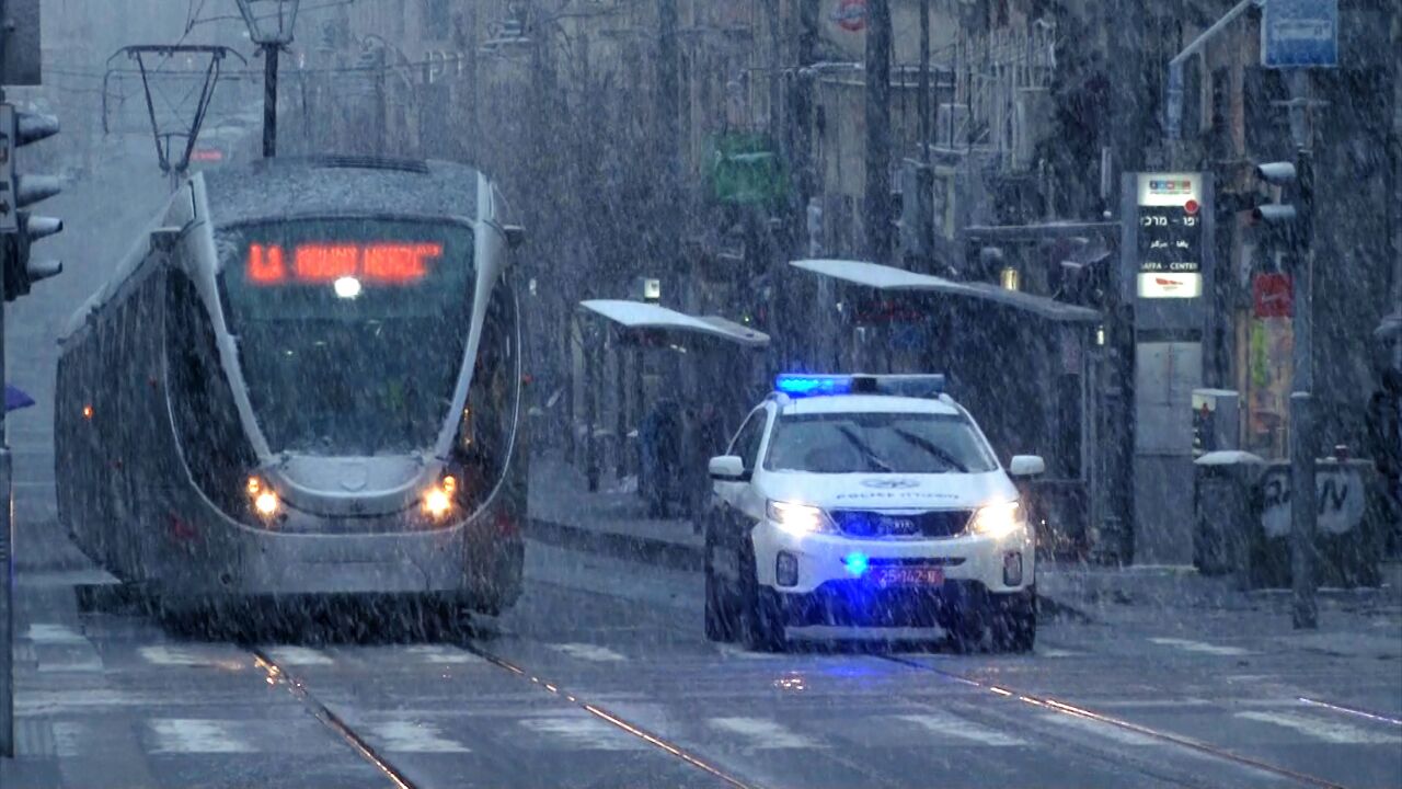 המשטרה נערכה למזג האוויר הסוער הקרב