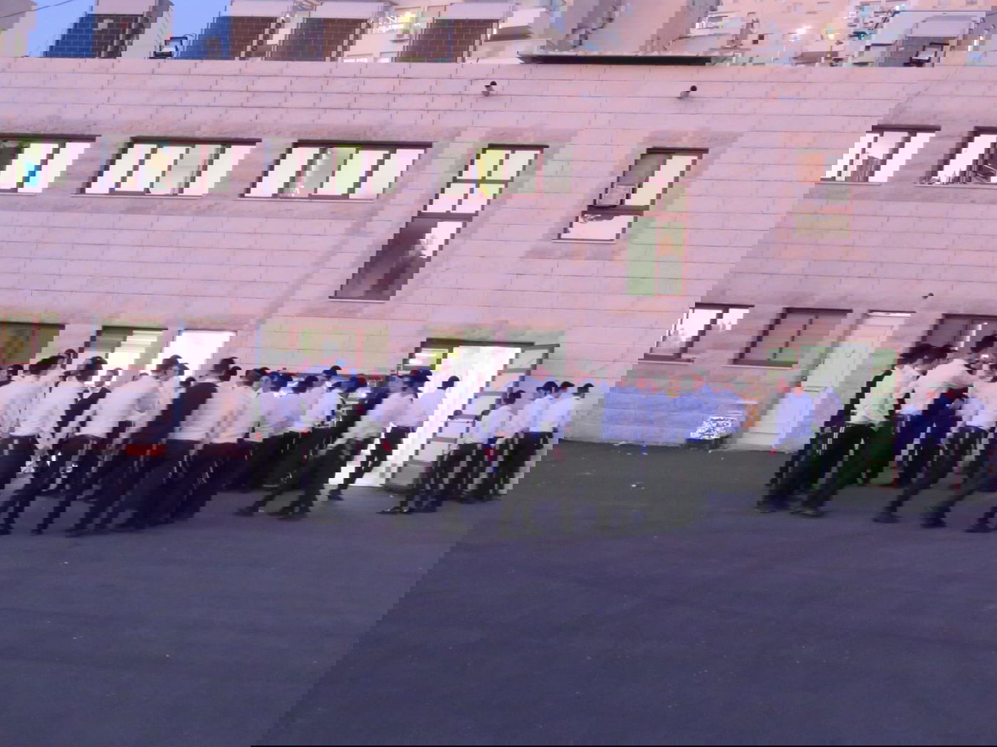 ההדלקה של הגרב"מ אזרחי • צפו בתיעוד