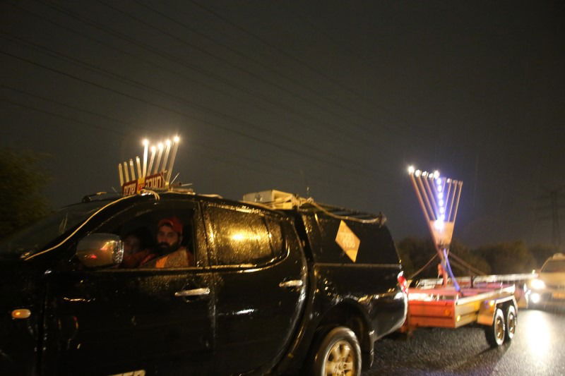 תיעוד: שיירות האור של חב"ד ברחבי הארץ