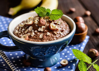 קערת בוקר מושלמת. דייסת קוואקר קקאו