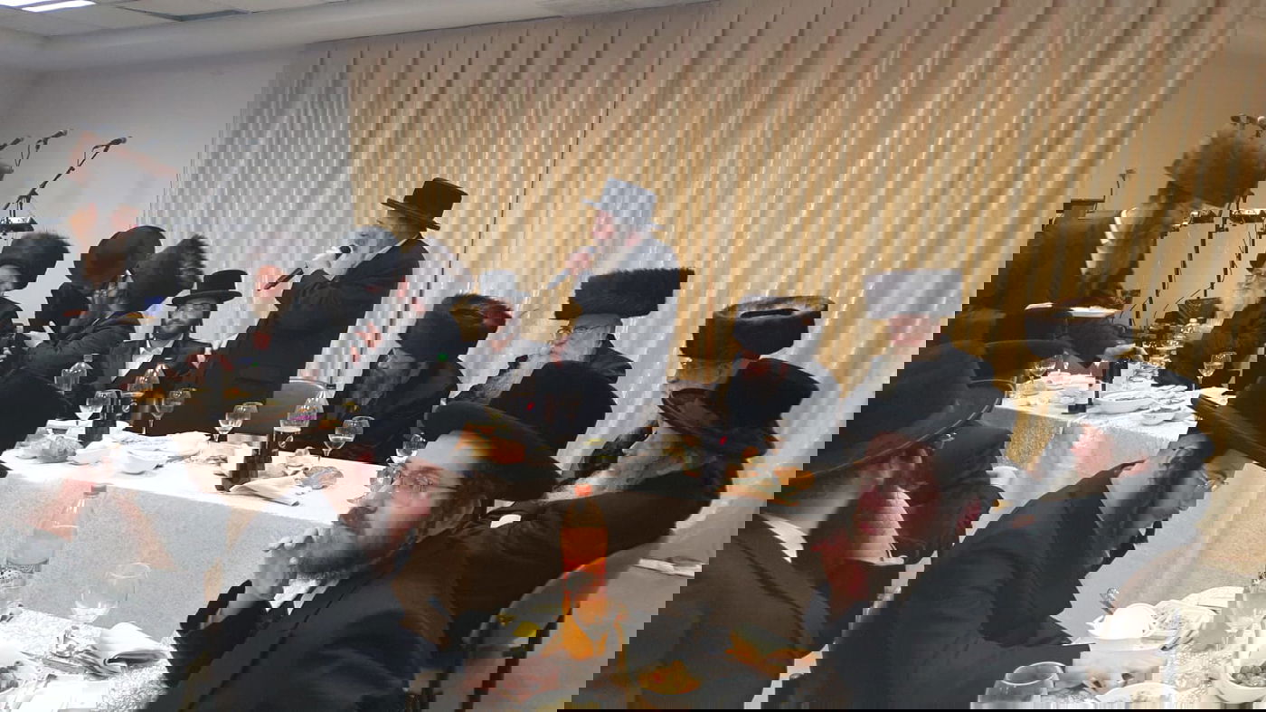 הבחור סיים את הש"ס; הישיבה חגגה איתו