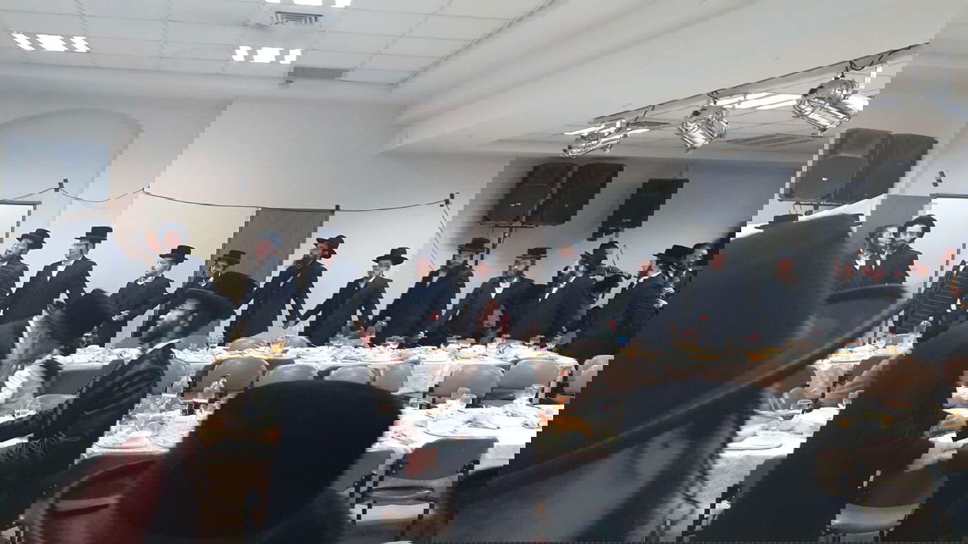 הבחור סיים את הש"ס; הישיבה חגגה איתו