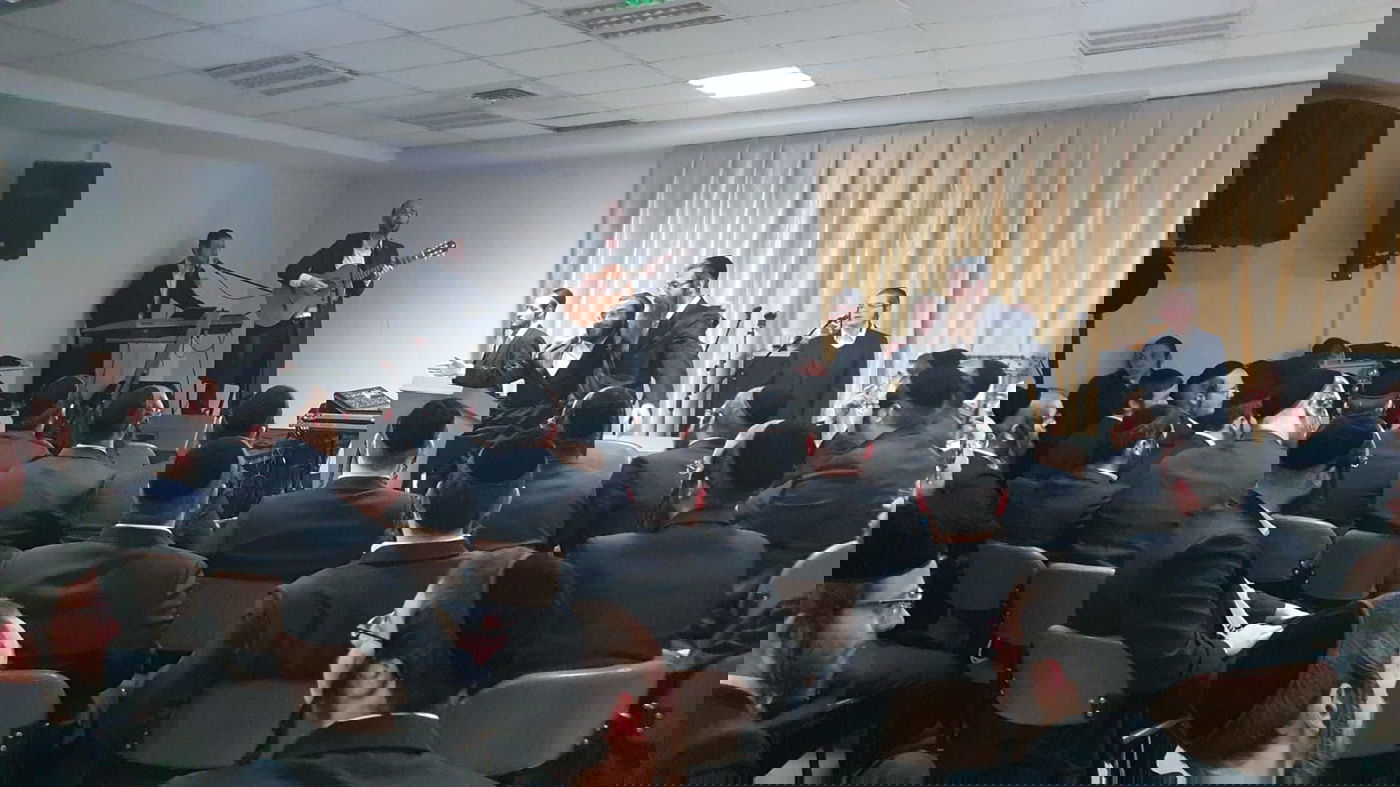 הבחור סיים את הש"ס; הישיבה חגגה איתו