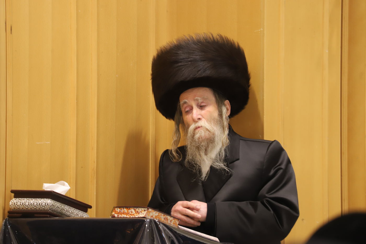 סיום הש"ס והדלקת נר חנוכה בחסידות ערלוי