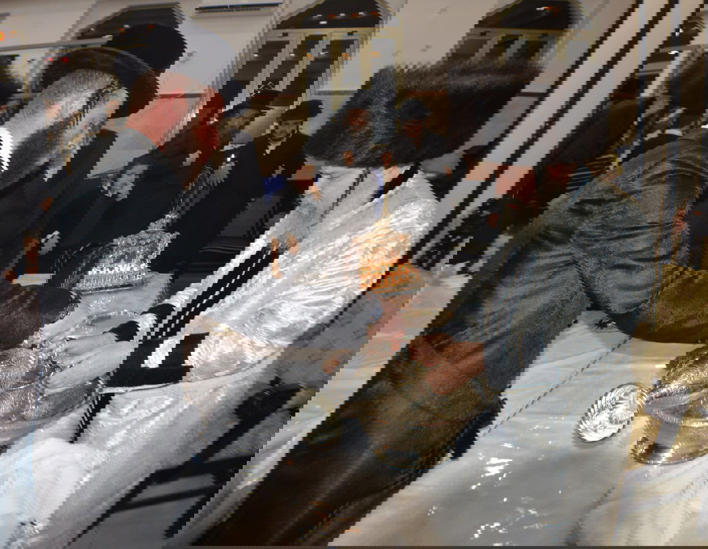 'טיש זאת חנוכה' בחצר הקודש נדבורנה - ביתר