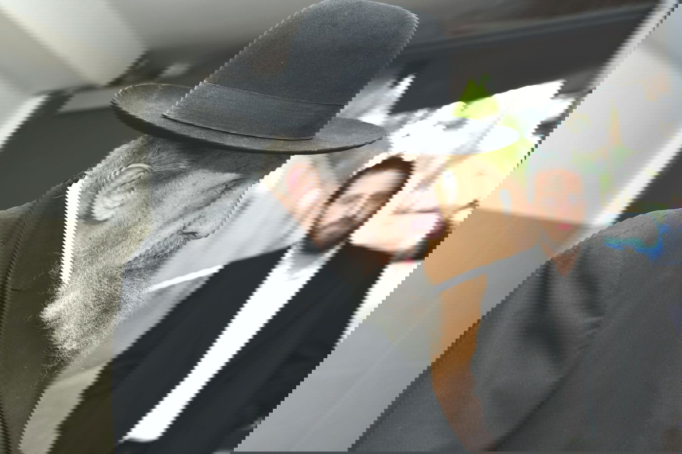 הגר"ד לנדו שימש כסנדק בברית לנין הרב גריינמן