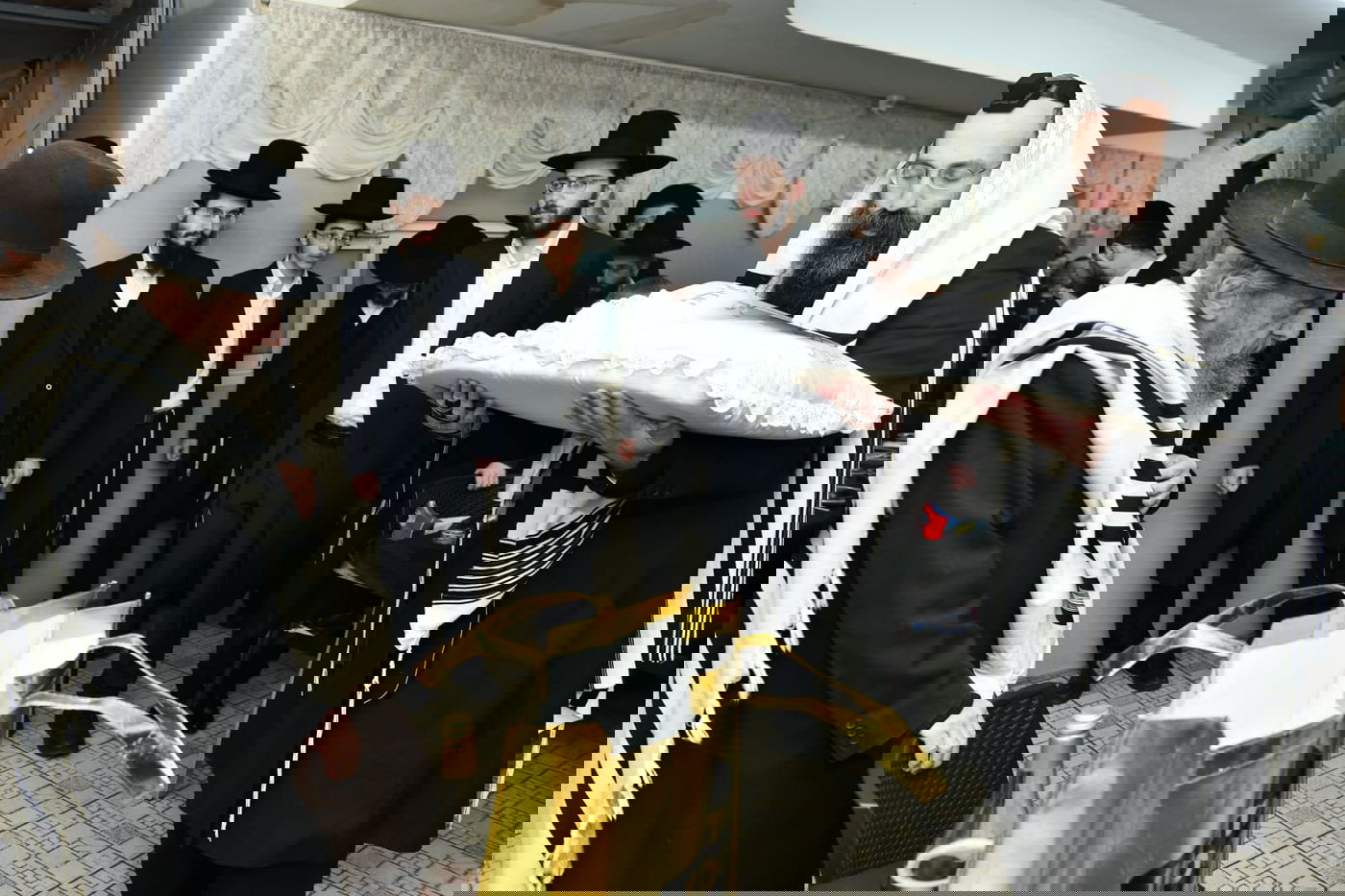 הגר"ד לנדו שימש כסנדק בברית לנין הרב גריינמן