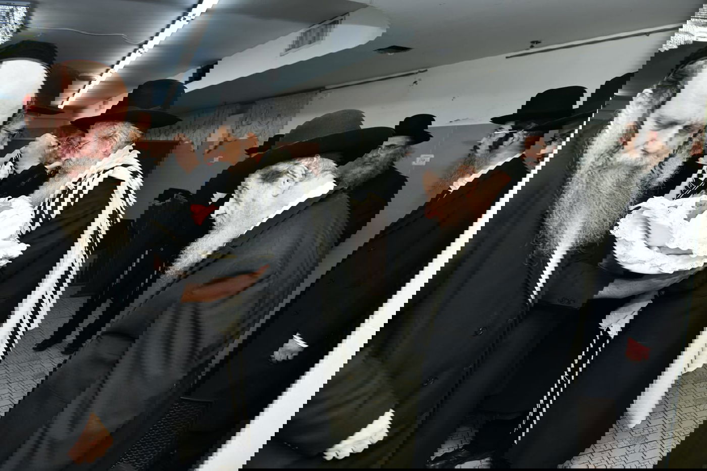 הגר"ד לנדו שימש כסנדק בברית לנין הרב גריינמן