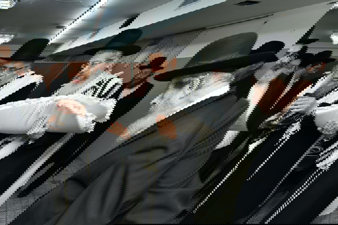 הגר"ד לנדו שימש כסנדק בברית לנין הרב גריינמן