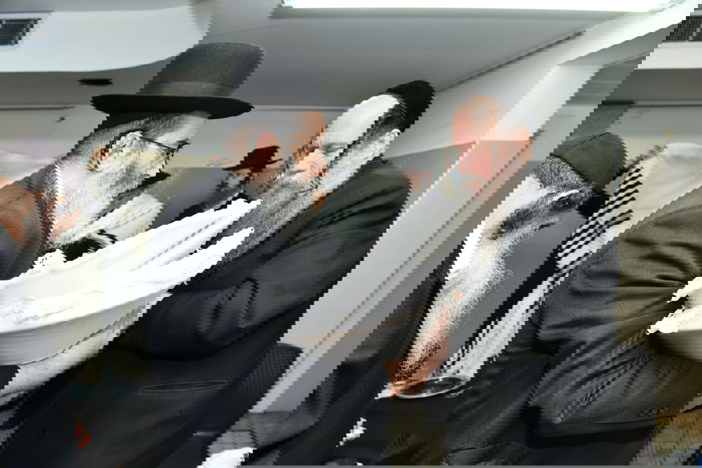 הגר"ד לנדו שימש כסנדק בברית לנין הרב גריינמן