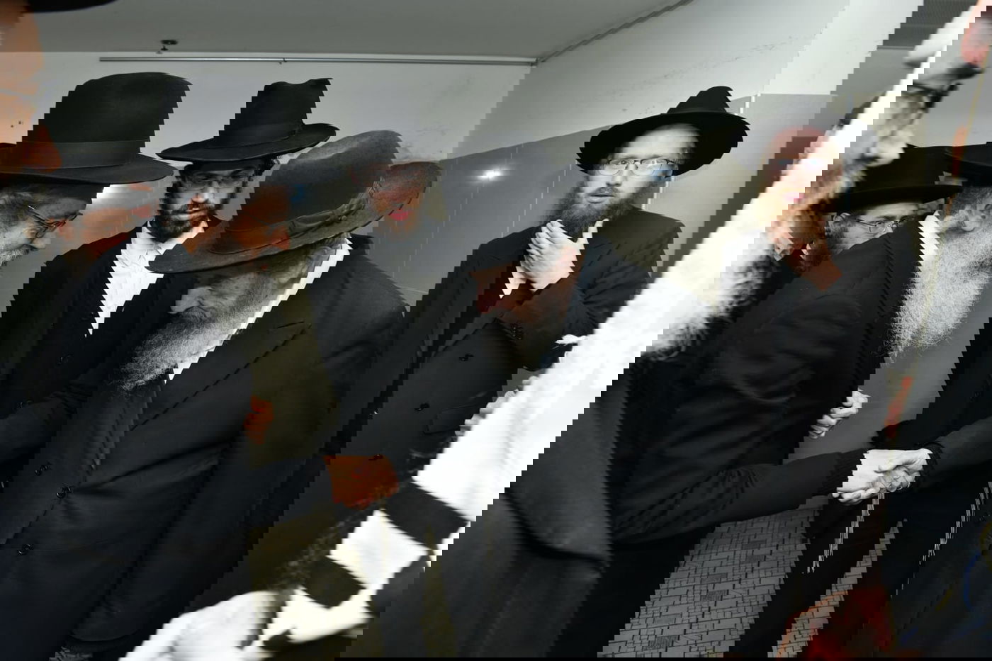 הגר"ד לנדו שימש כסנדק בברית לנין הרב גריינמן