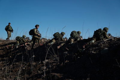 תרגיל צבאי, אילוסטרציה