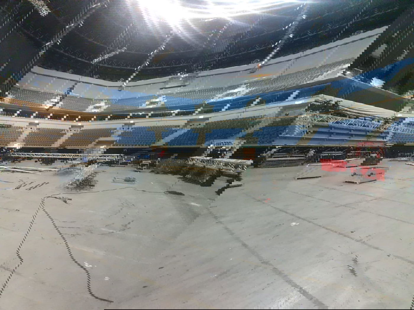 צפו: ההכנות האחרונות לסיום הש"ס המרכזי בירושלים