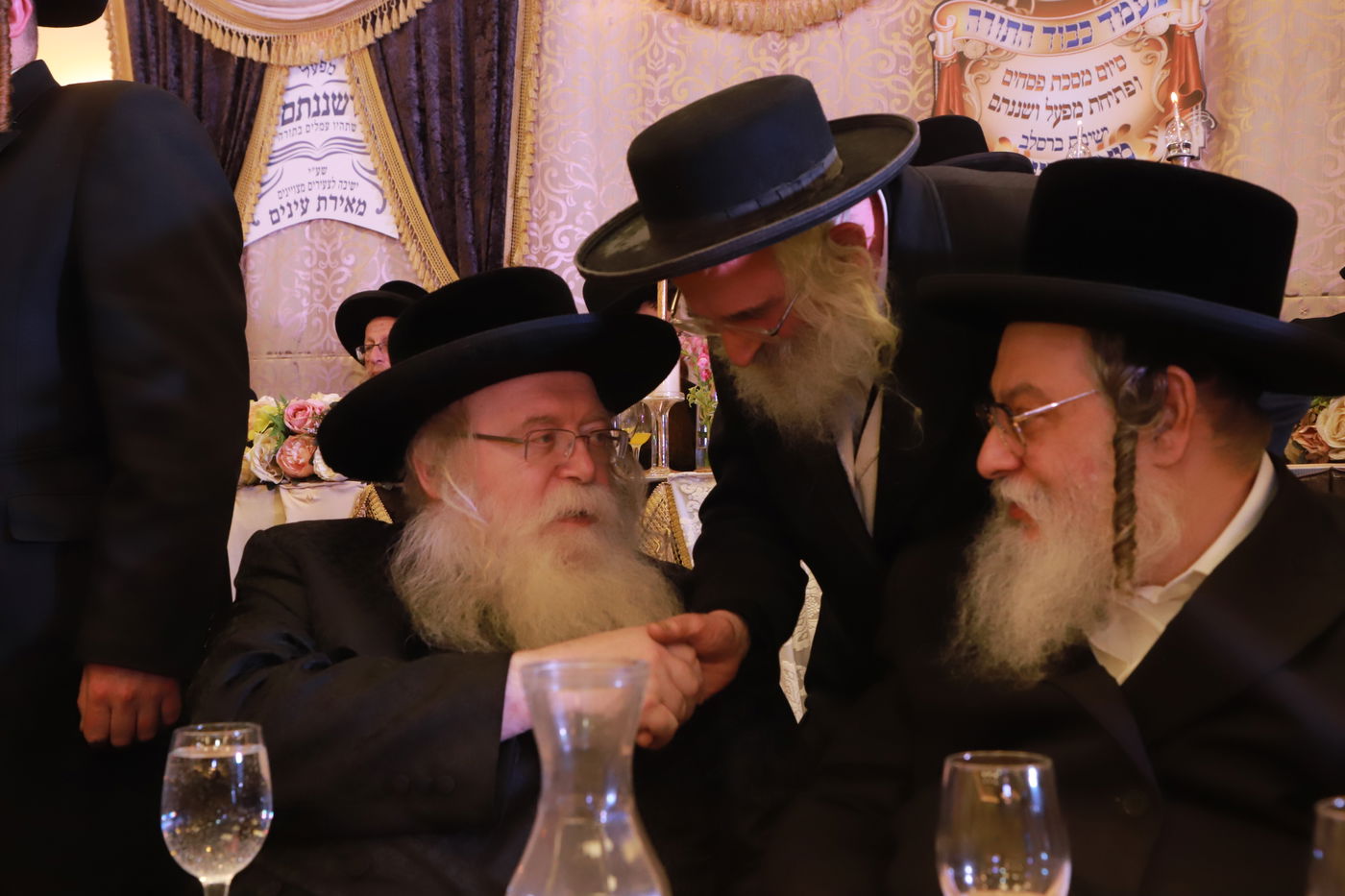 מעמד 'כבוד התורה' בישיבת 'מאירת עינים' - ברסלב