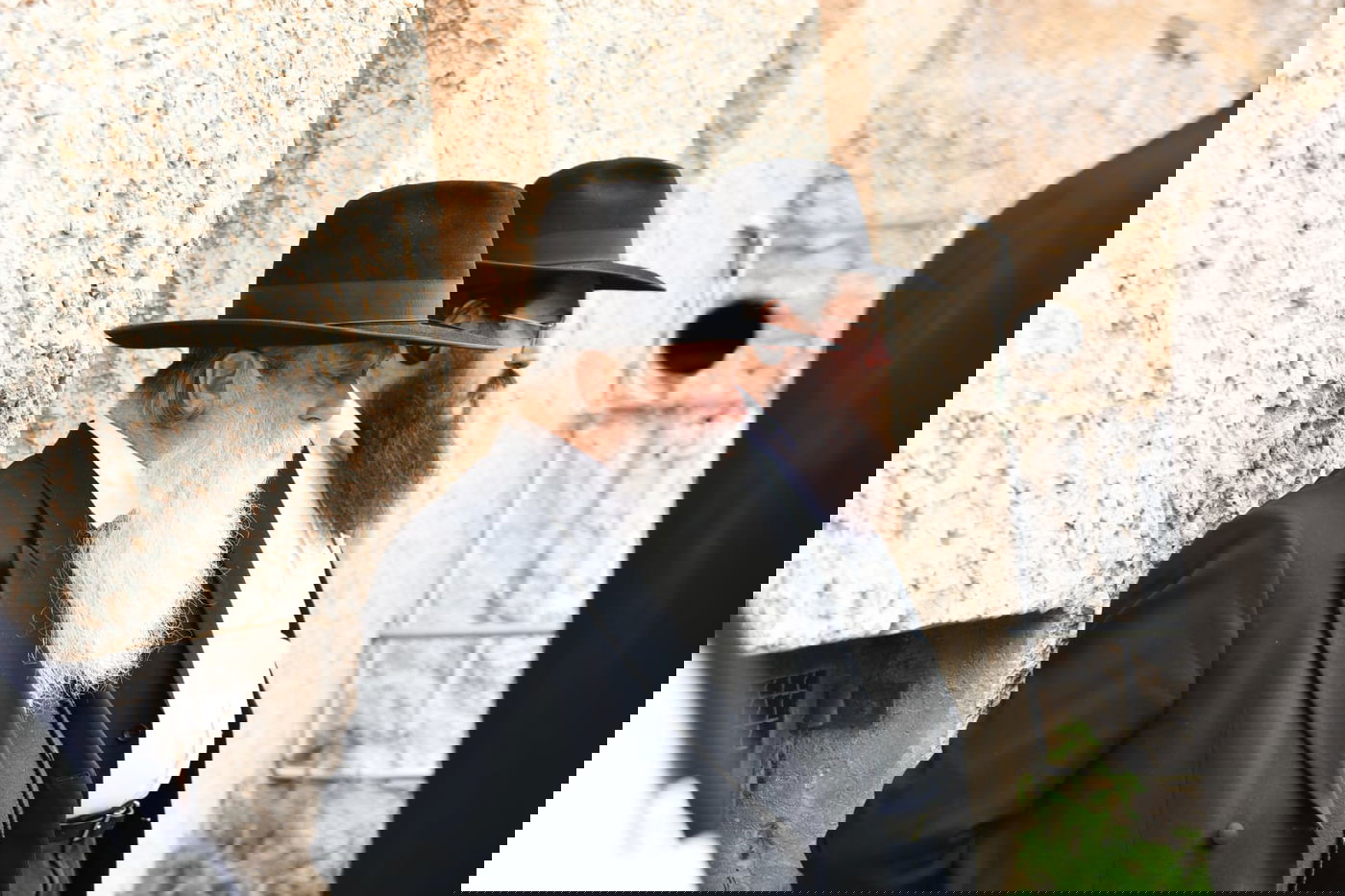 המונים בהלווית 'הצדיק מבני ברק' רבי יצחק גרודז'ינסקי זצ"ל