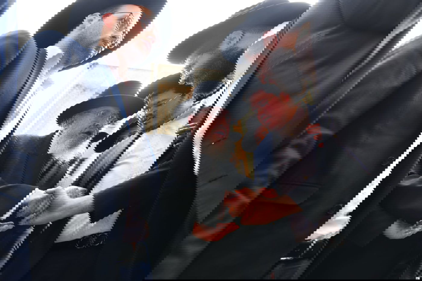 המונים בהלווית 'הצדיק מבני ברק' רבי יצחק גרודז'ינסקי זצ"ל