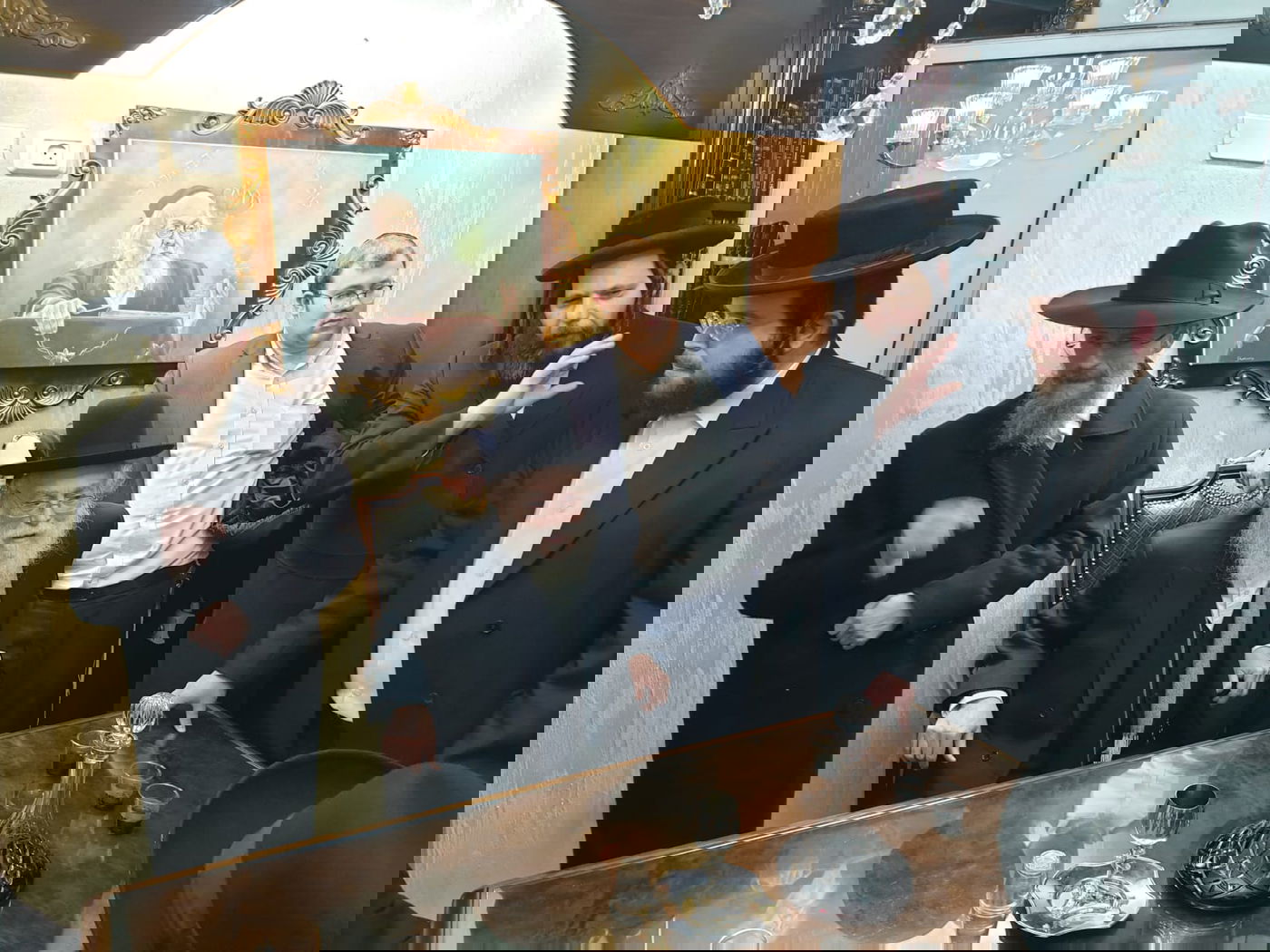 הרב אלישיב חנך בית הוראה על שם אביו