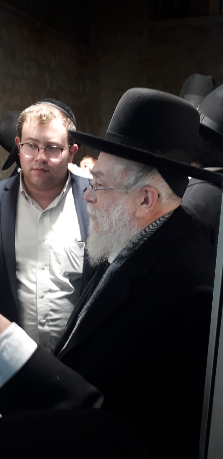 הרב אלישיב חנך בית הוראה על שם אביו