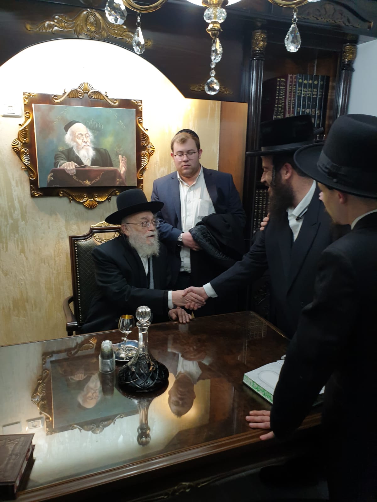 הרב אלישיב חנך בית הוראה על שם אביו