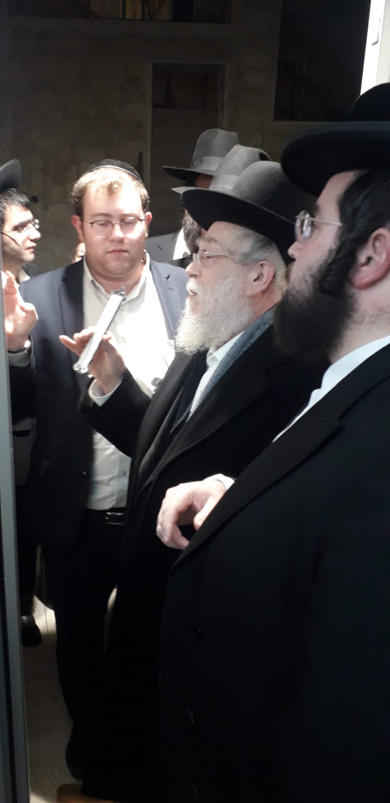 הרב אלישיב חנך בית הוראה על שם אביו