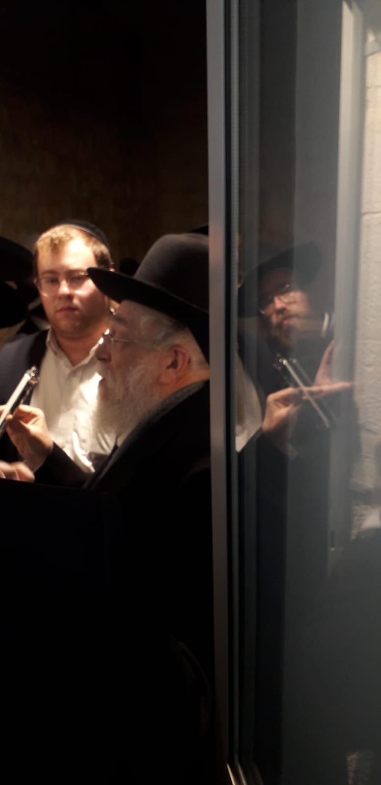 הרב אלישיב חנך בית הוראה על שם אביו