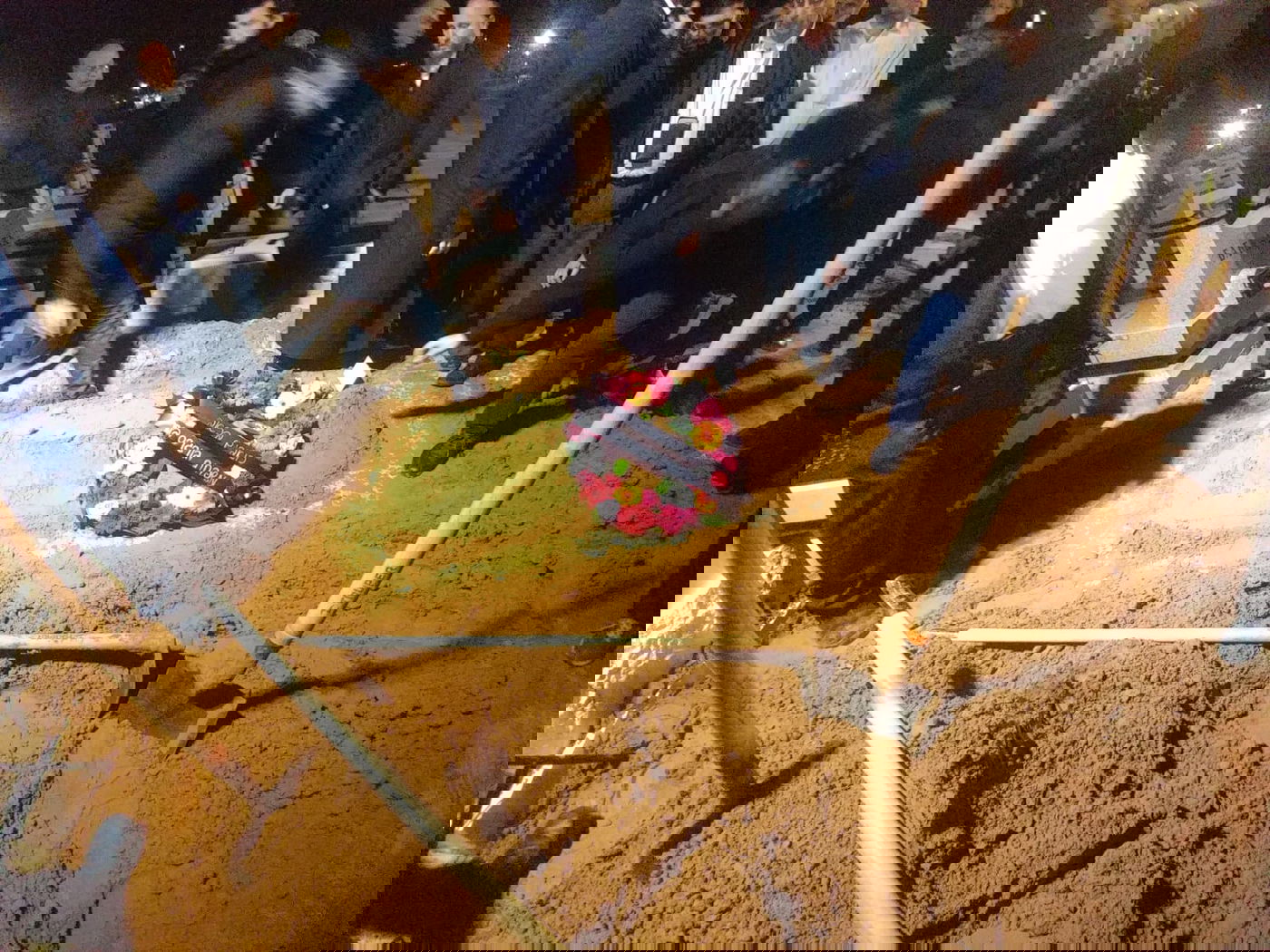 תיעוד מרגש: עשרות בהלוויית אלכסנדר נובודוורצב ז"ל