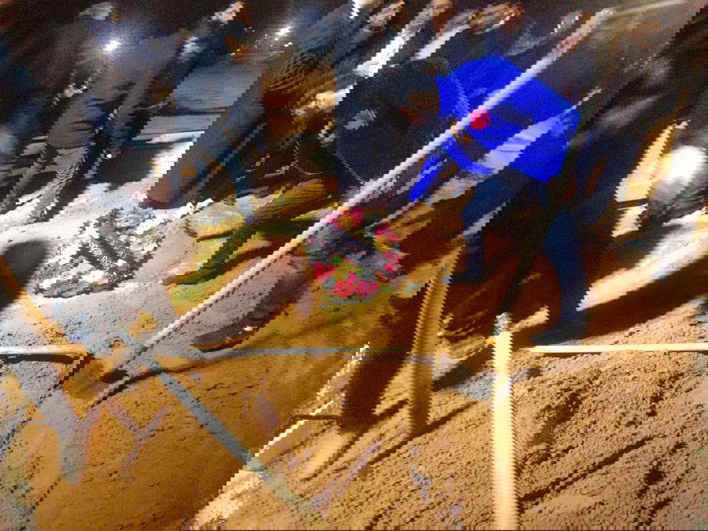 תיעוד מרגש: עשרות בהלוויית אלכסנדר נובודוורצב ז"ל