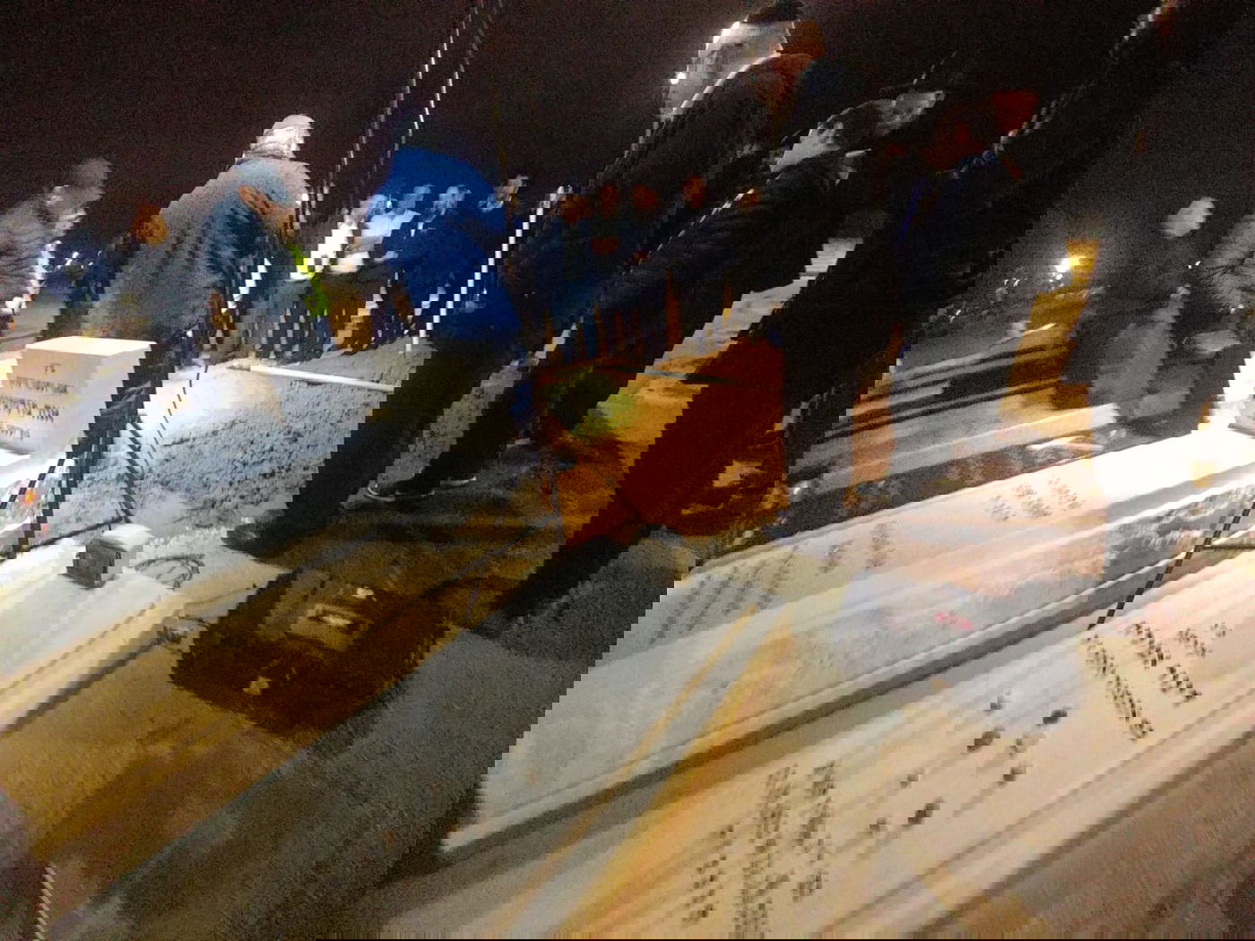 תיעוד מרגש: עשרות בהלוויית אלכסנדר נובודוורצב ז"ל