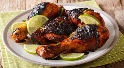 פאר והדר: מתכון לעוף במרינדת תפוזים עם בצל מקורמל ושומר