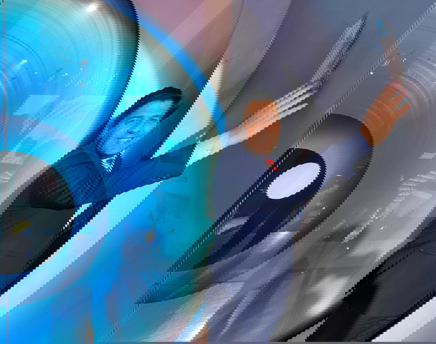 תיעוד: רב הסלבס קבע את המזוזה ב'אח הגדול'