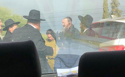 עציר 'הפלג' חזר מהחופשה עם המדים • צפו