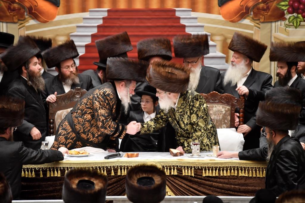 האדמו"רים מויז'ניץ ופרמישלאן ערכו בר מצווה לנכדם