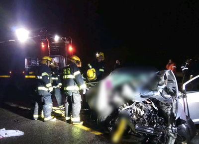 תאונה קטלנית: צעירה נהרגה; מספר פצועים