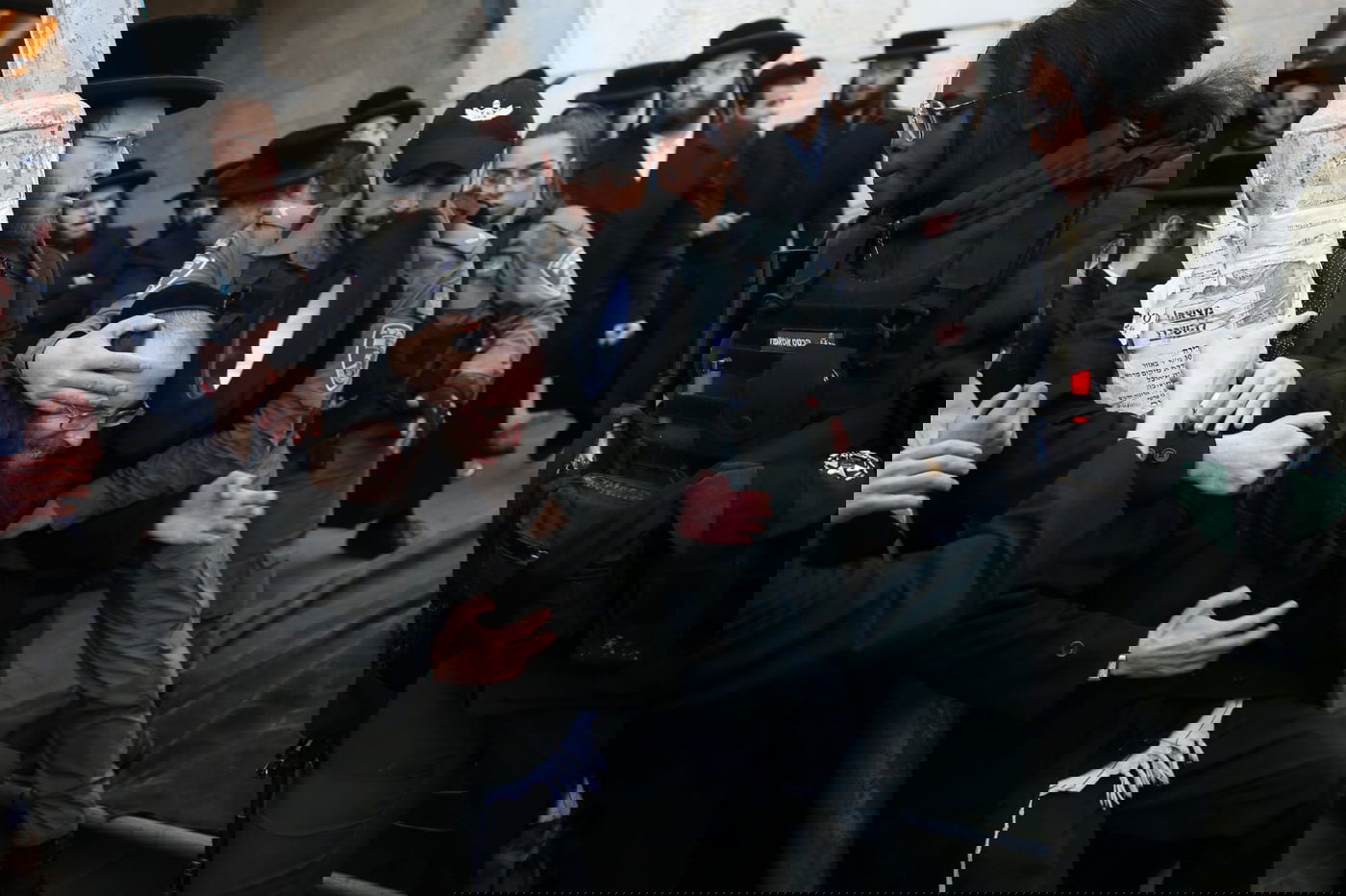 הפגנה סוערת בירושלים: עצורים במאבק על הרכבת הקלה