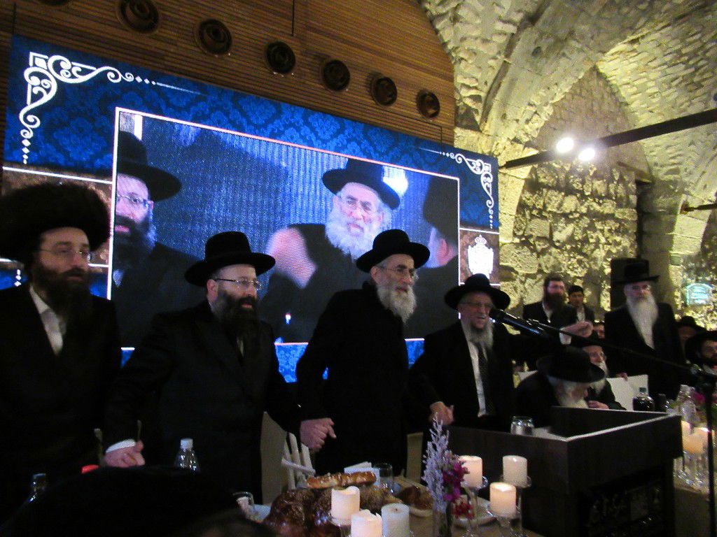סיום הש"ס של הרב דוד זיכרמן בכותל המערבי