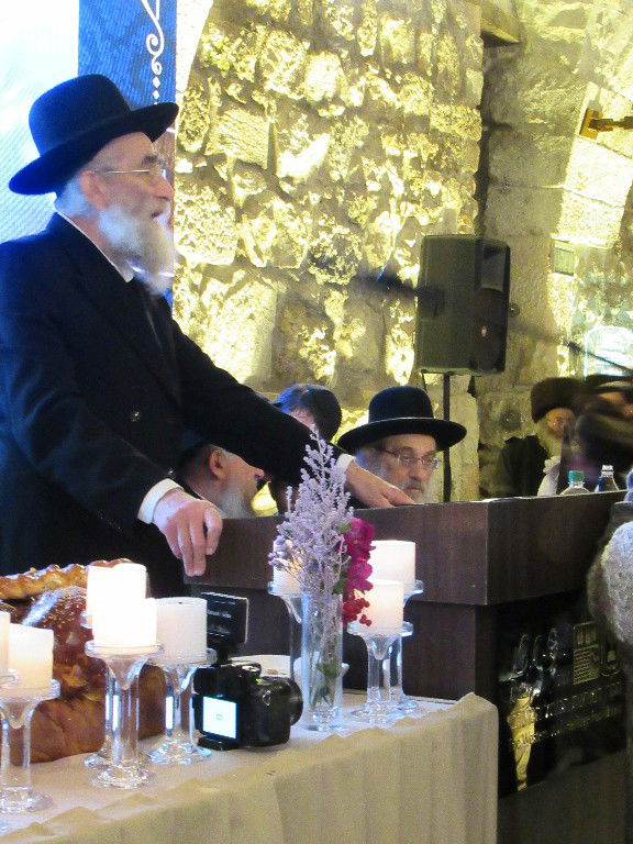 סיום הש"ס של הרב דוד זיכרמן בכותל המערבי