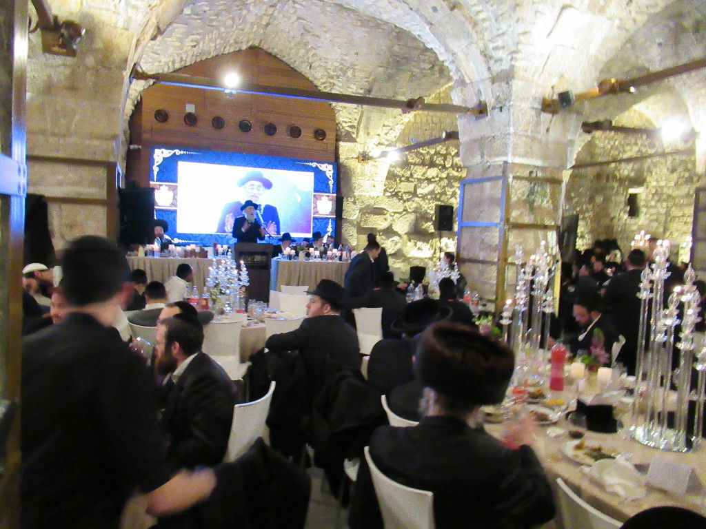 סיום הש"ס של הרב דוד זיכרמן בכותל המערבי