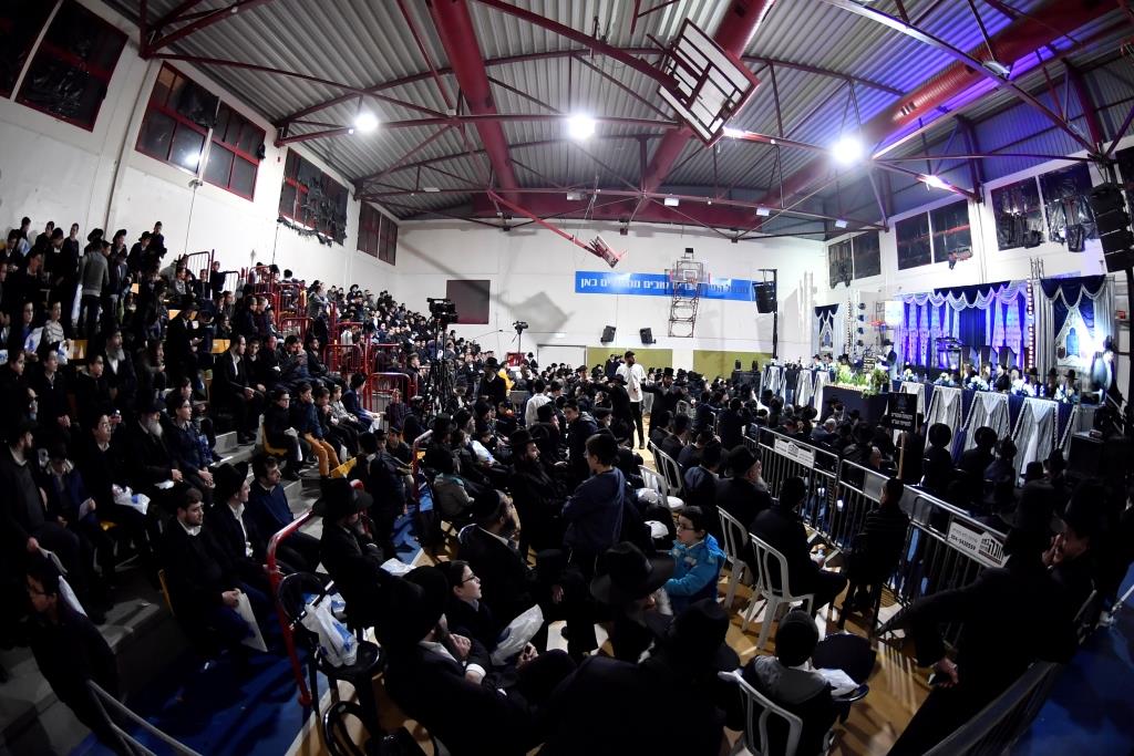 מאות סיימו את הש"ס בשכונת רמת שלמה