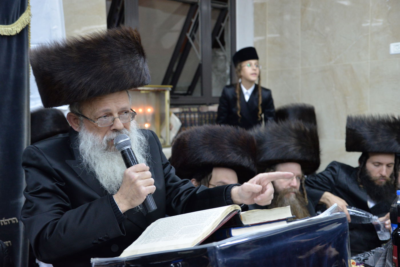 בבית המדרש 'היכל יצחק' - ספינקא סיימו ש"ס