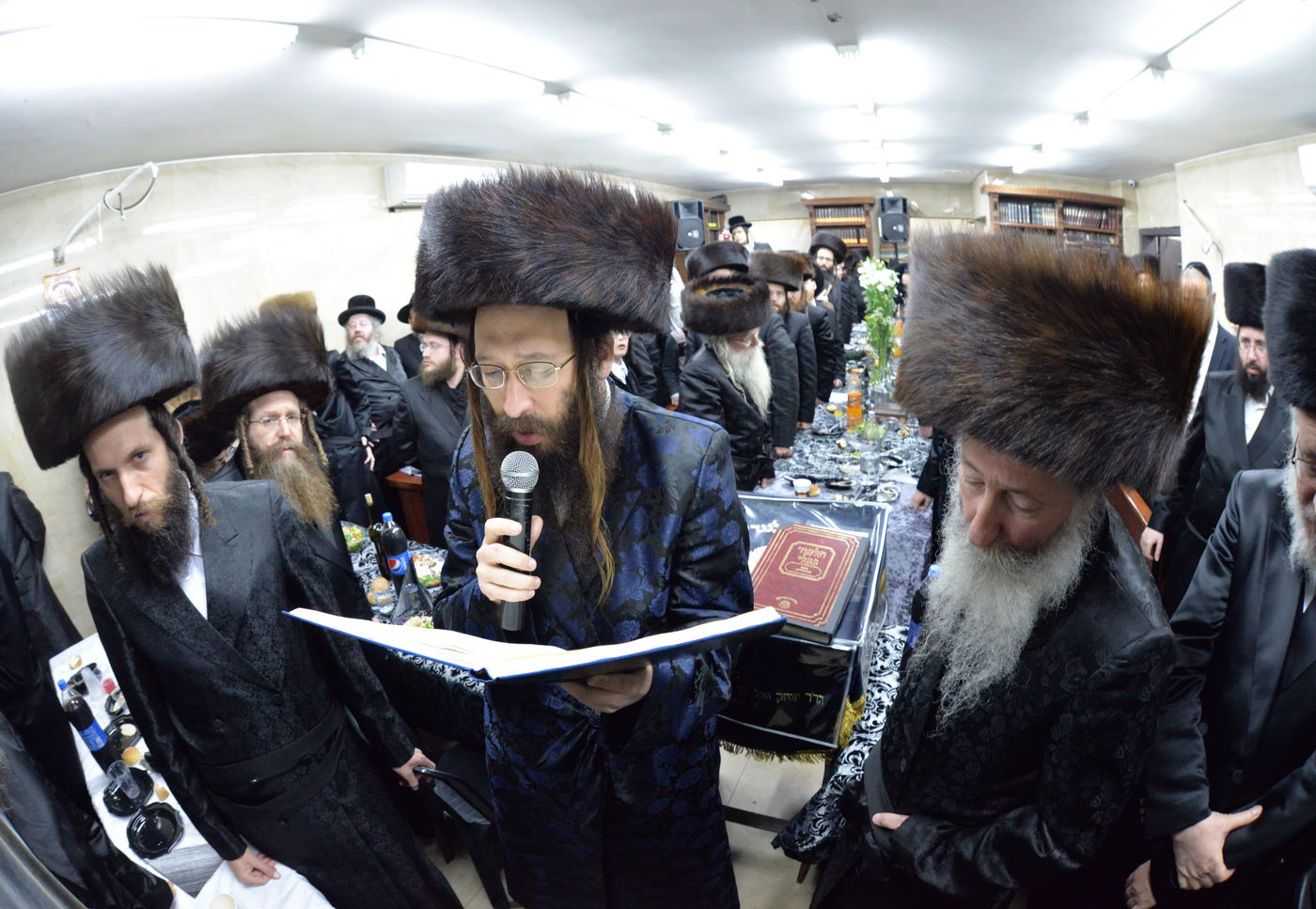 בבית המדרש 'היכל יצחק' - ספינקא סיימו ש"ס