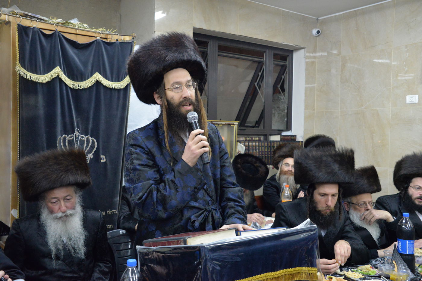 בבית המדרש 'היכל יצחק' - ספינקא סיימו ש"ס