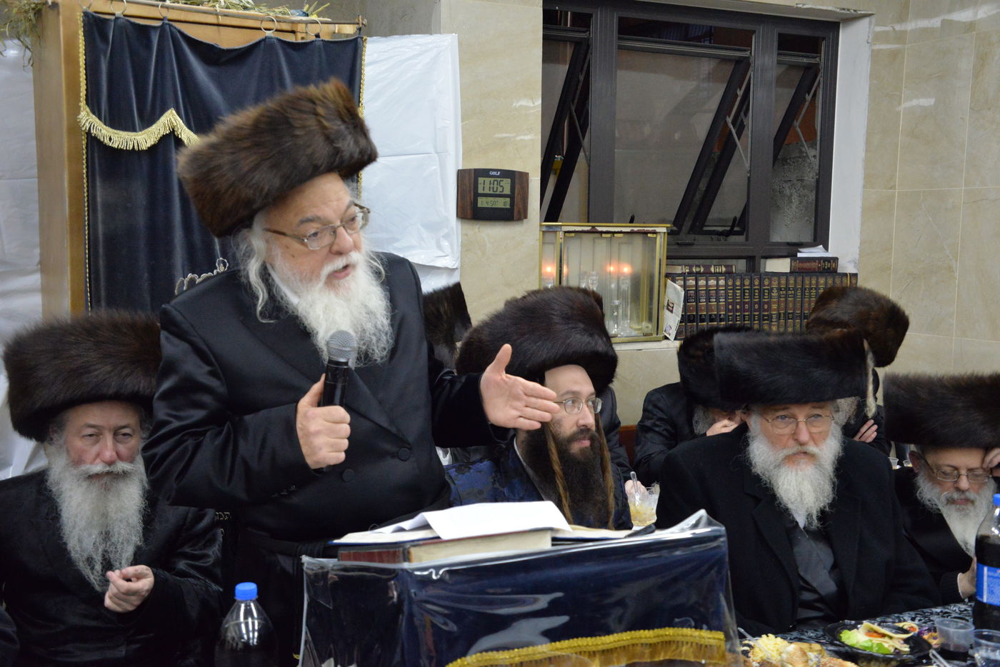 בבית המדרש 'היכל יצחק' - ספינקא סיימו ש"ס