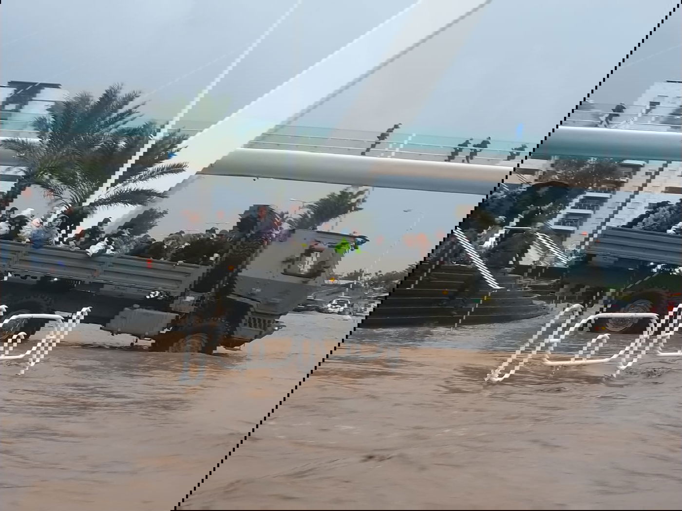 הצבא עוזר בחילוץ