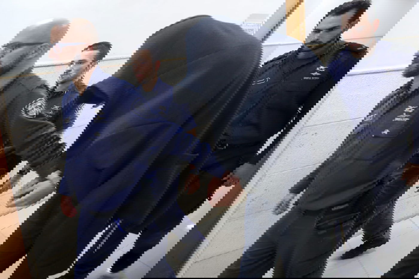 החשוד בביהמ"ש, הבוקר